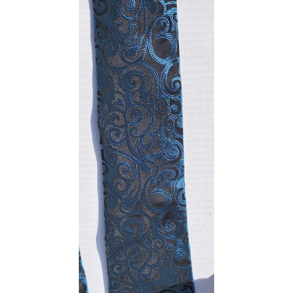 Concepts Silk Tie Black Gray Geometric Pattern Handmade Stain Resistant 58x3.5 - Picture 3 of 6